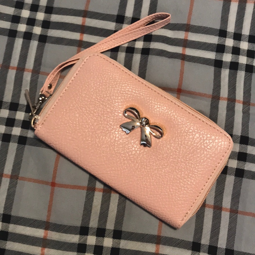 Pink and gold bow wallet wristlet